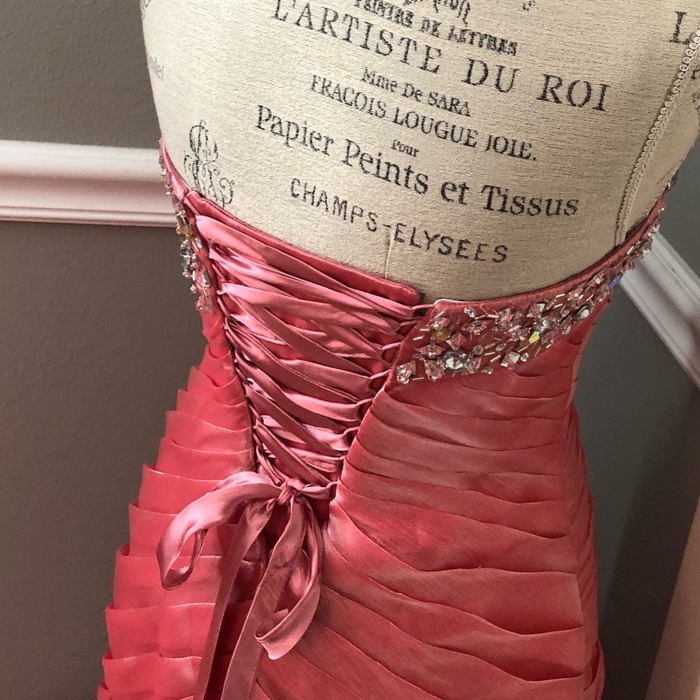 NEW TIFFANY DESIGNS SZ 4 CORAL SATIN ORGANZA BEADED CORSET FORMAL EVENING GOWN - Picture 7 of 15